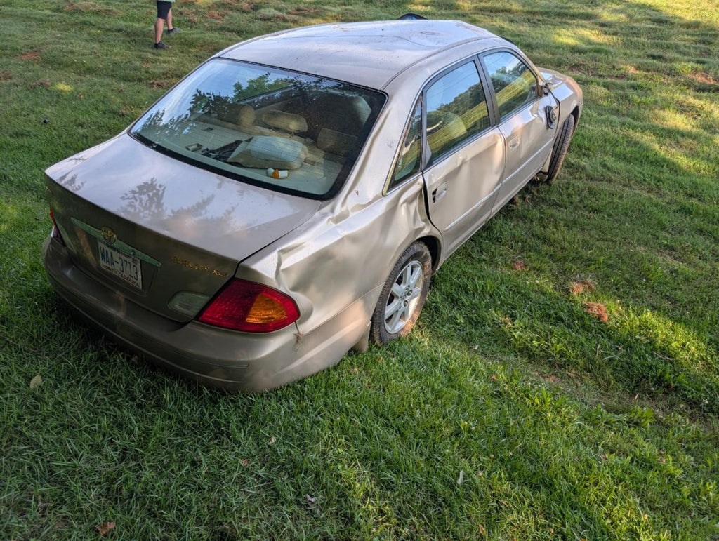 2001 Toyota Avalon - Title Surrendered