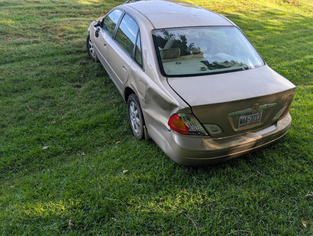 2001 Toyota Avalon - Title Surrendered