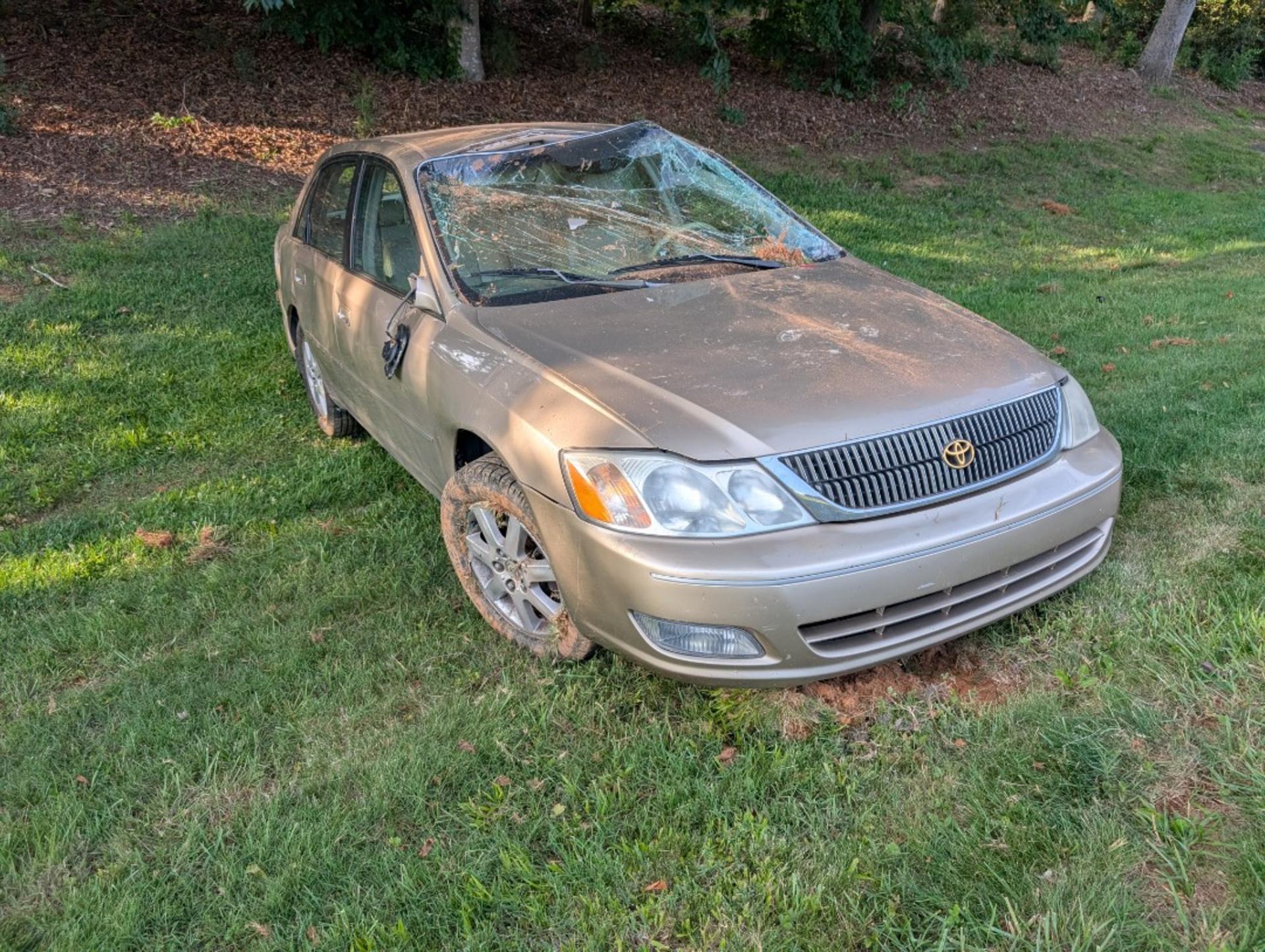 2001 Toyota Avalon - Title Surrendered